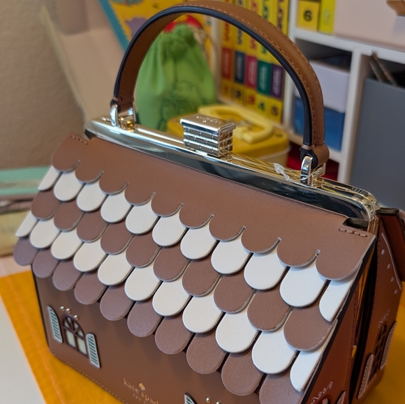 NWT Kate Spade Gingerbread House Top Handle Crossbody Bag Novelty Christmas - Picture 2 of 6